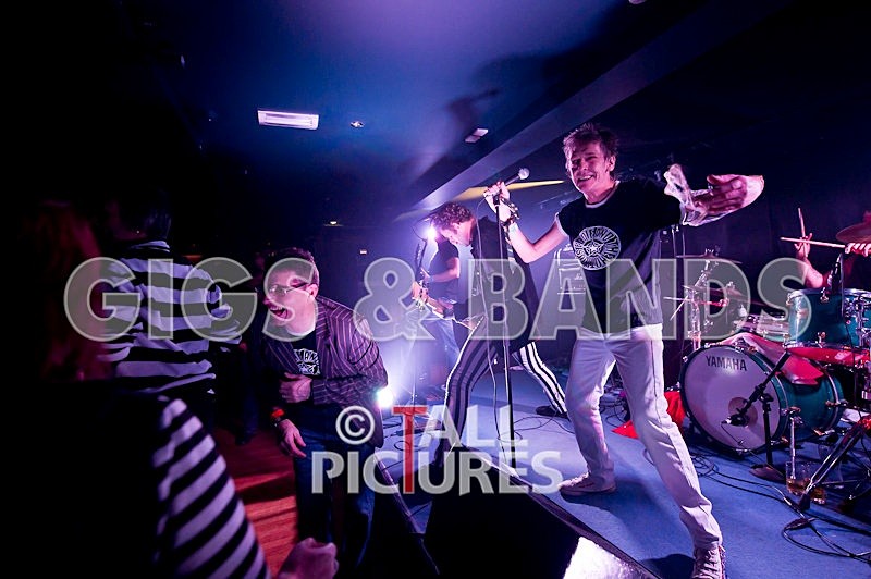 Eddie and the Hot Rods-65 - EDDIE AND THE HOT RODS