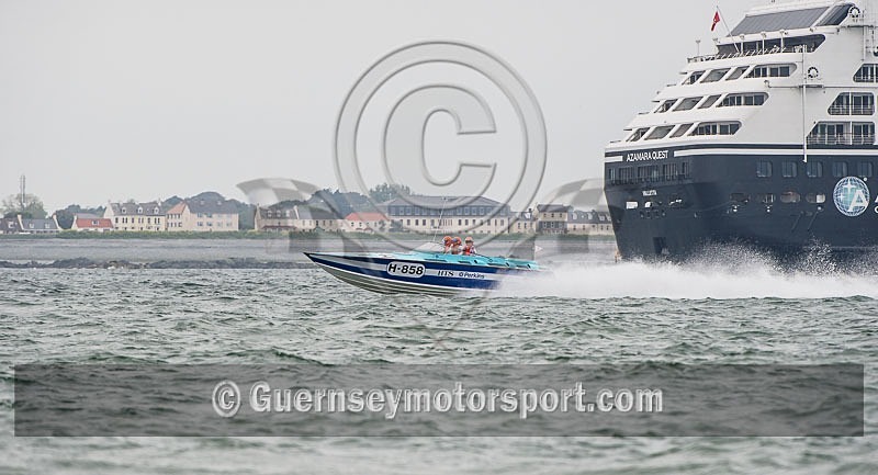 Venture Cup 2013_Arrival-18 - VENTURE CUP OCEAN POWERBOAT - ARRIVAL 2013