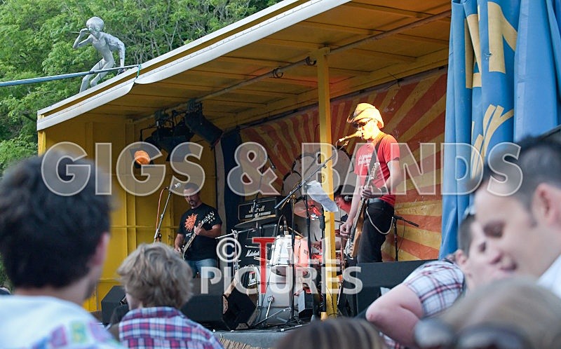 Beach Life-65 - BEACH LIFE 2009