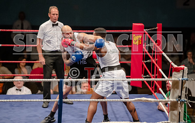 BOUT-13 - Oblie Botchway v Lewis Oakford-34 - BOUT-13 - Oblie Botchway v Lewis Oakford