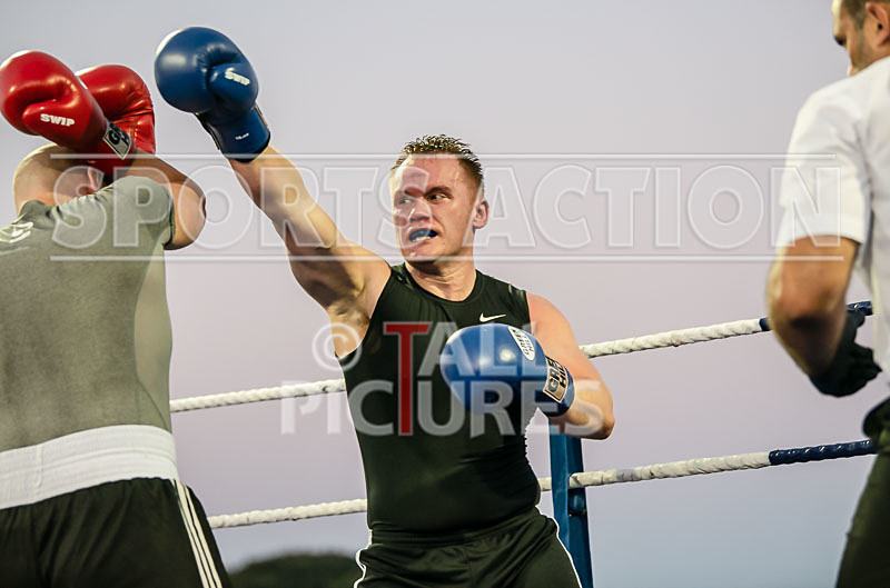 BOUT-15- Greg The Machine Gun Mackenzie v Jaques Big Dogg Colley-10 - BOUT-15: Greg 'The Machine Gun' Mackenzie v Jaques 'Big Dogg' Colley