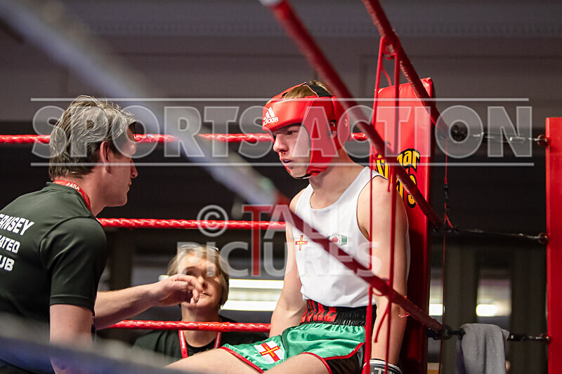 BOUT-6_Middleweight- Luke Robert v Gabriel McHugh-17 - BOUT-6_Luke Robert v Gabriel McHugh
