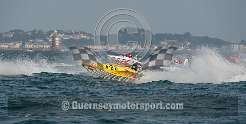 Worlds Powerboats_2014_Race-2-37 - UIM CLASS 3A & 3B WORLD OFFSHORE CHAMPIONSHIP_RACE-2