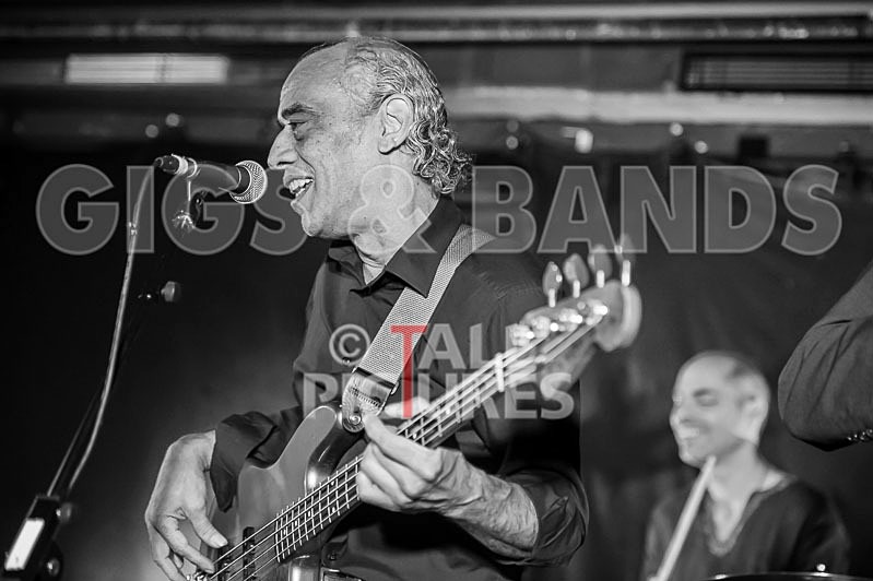 Norman Watt-Roy Band-39 - THE NORMAN WATT-ROY BAND with WILKO JOHNSON