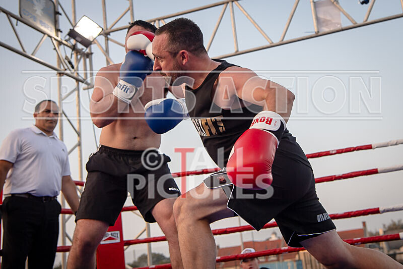 BOUT 15 - Alec -the Bomber- Bailey v Owen Poynder-15 - BOUT 15 - Alec 'the Bomber' Bailey v Owen Poynder