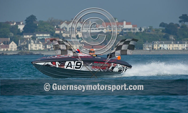 Powerboat_2011_Round-1-76 - ROUND-1 NORTH BEACH OUTER