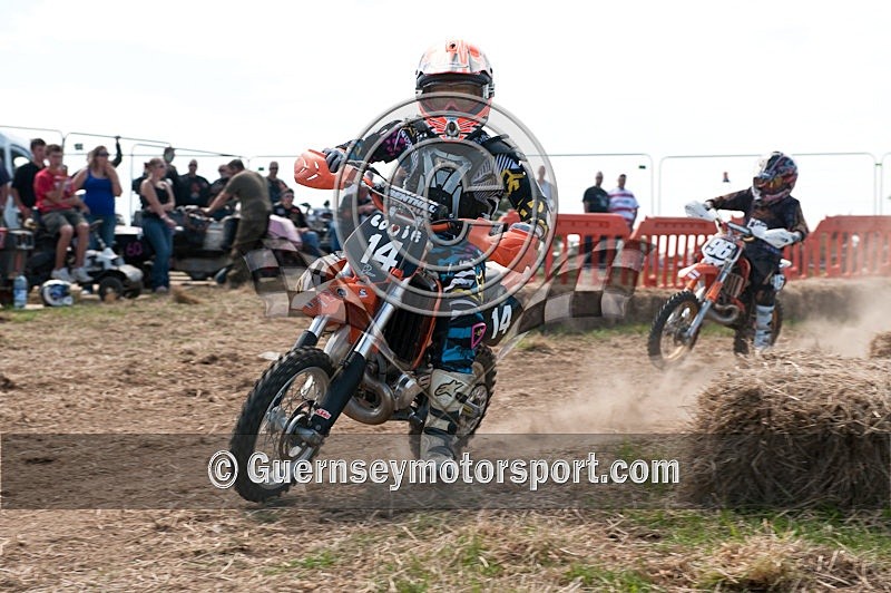 Hogwash_09-34 - HOGWASH 2009 - SCENE