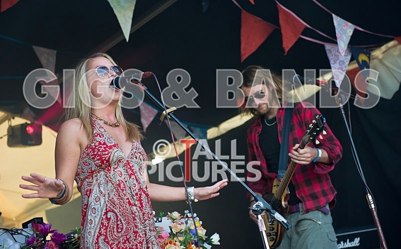 Hippie Picnic-9 - HIPPIE PICNIC