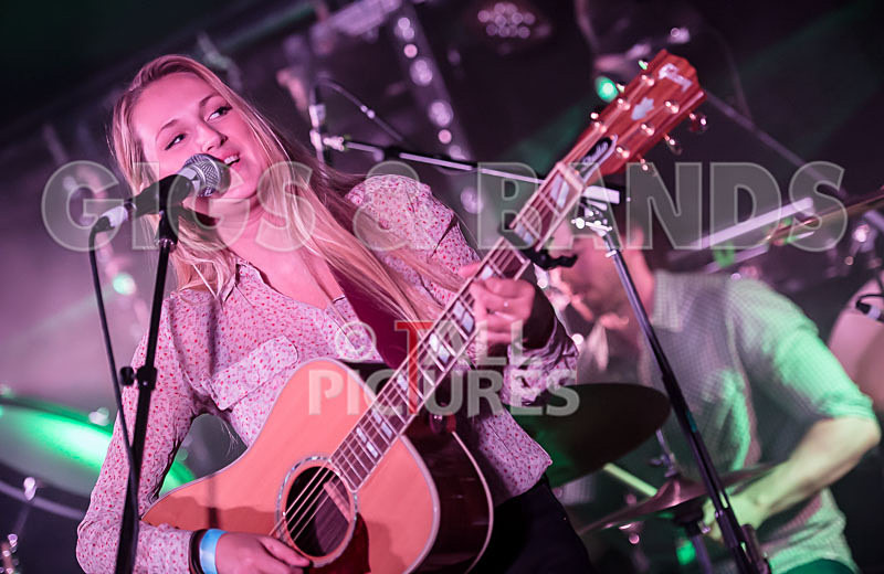 Frankie Davies-2 - FRANKIE DAVIES