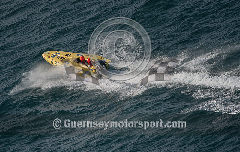 Worlds Powerboats_2014_Race-1-433 - UIM CLASS 3A & 3B WORLD OFFSHORE CHAMPIONSHIP_RACE-1