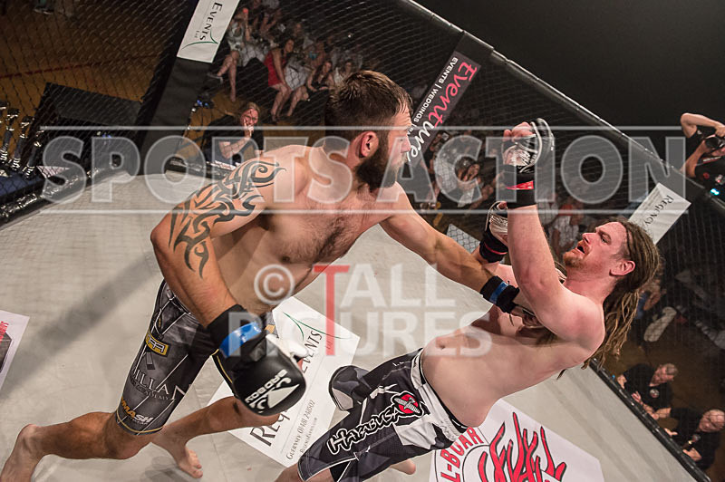 Chris Martin v Luke Riley-7 - BOUT 13