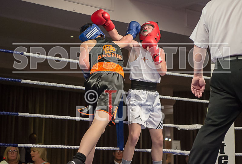 Bout - 3_Seb Fitzpatrick v Archie Brown-24 - Bout - 3_Seb Fitzpatrick v Archie Brown