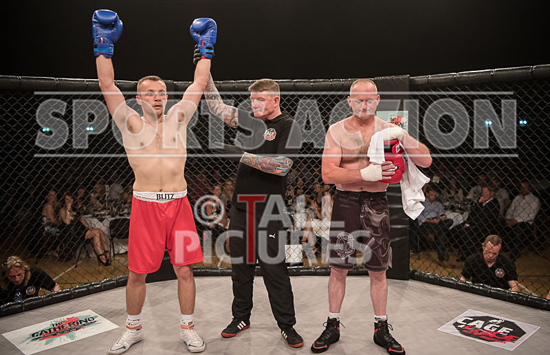 Matis Slomba v Shane Bentley-16 - BOUT 3 Matis Slomba v Shane Bentley
