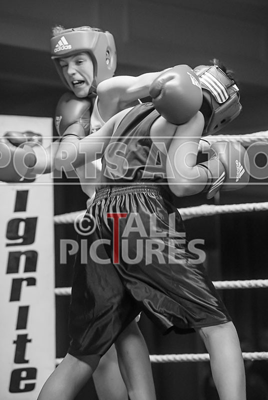 Bout - 1_Charlie Driscoll v Zak Nabi-18 - Bout - 1_Charlie Driscoll v Zak Nabi