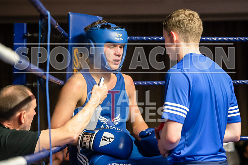 BOUT-6_Middleweight- Luke Robert v Gabriel McHugh-25 - BOUT-6_Luke Robert v Gabriel McHugh