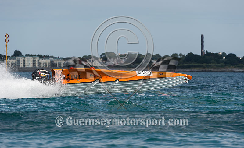 Powerboat_2014_Race-8-80 - RACE-8