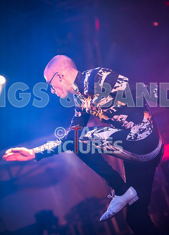 The Correspondents-82 - THE CORRESPONDENTS