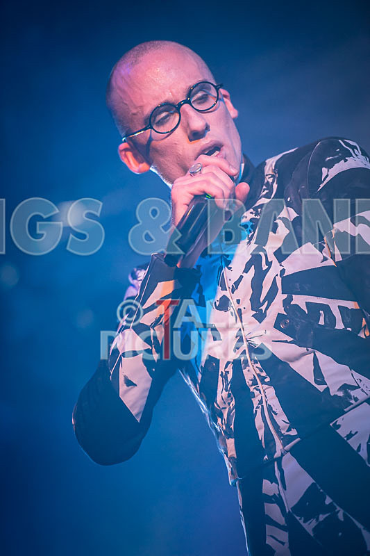 The Correspondents-64 - THE CORRESPONDENTS