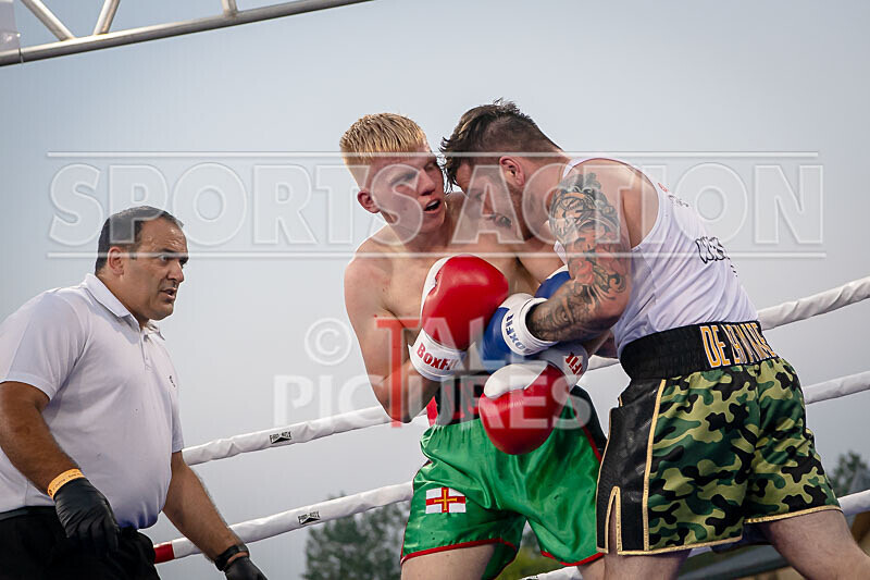 BOUT 17 - Luke Robert v Casey De La Mare-59 - BOUT 17 - Luke Robert v Casey De La Mare
