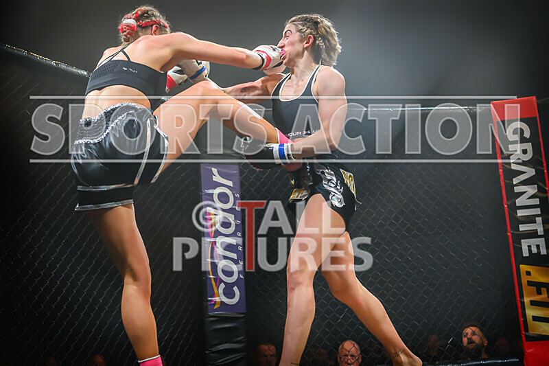 BOUT- 9 - Laura Douglas v Georgia Blumsom-78 - BOUT 9 - Laura Douglas v Georgia Blumsom