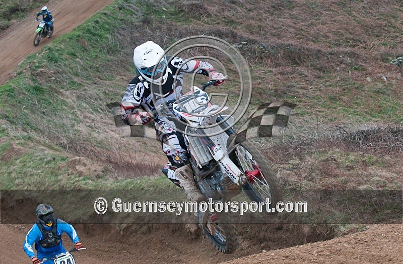 Moto-X_2011-1 - MOTO-X_05-02-2011