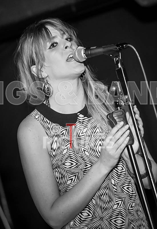 The Blondettes-30 - THE BLONDETTES