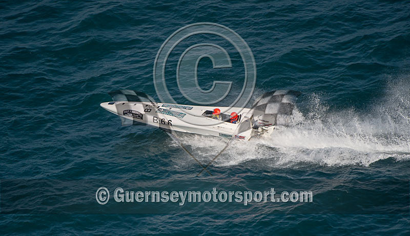 Worlds Powerboats_2014_Race-1-383 - UIM CLASS 3A & 3B WORLD OFFSHORE CHAMPIONSHIP_RACE-1