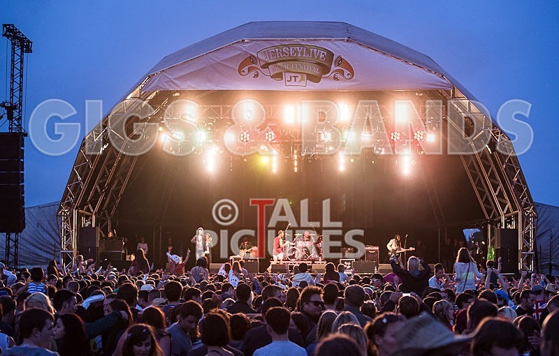 Rizzle Kicks-14 - RIZZLE KICKS