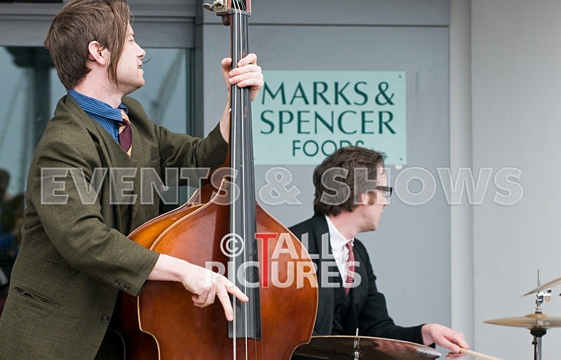 Lib Day08-109 - 2008 DAYTIME ATMOSPHERE