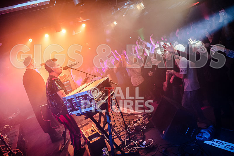 Fade2Grey-364 - FADE2GREY