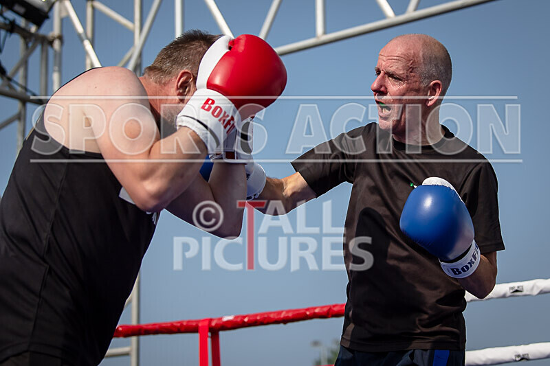 BOUT 2 - Steve -The Stoat- Ozanne v Alan -Dinosaur- Donaldson-38 - BOUT 2 - Steve 'The Stoat' Ozanne v Alan 'Dinosaur' Donaldson