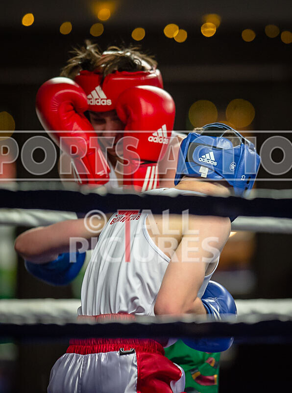 BOUT 4_Ross Vinning v Henry Wells-38 - BOUT 4_Ross Vinning v Henry Wells