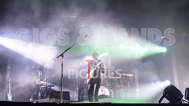 Two Door Cinema Club-16 - TWO DOOR CINEMA CLUB