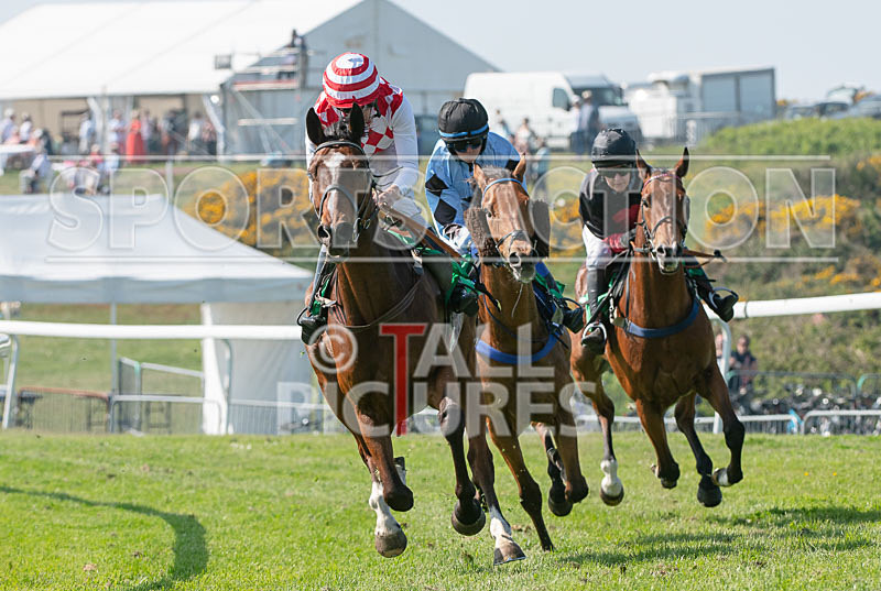 Guernsey Race Club Horse Racing 2018-26 - GUERNSEY RACE CLUB BANK HOLIDAY 2018