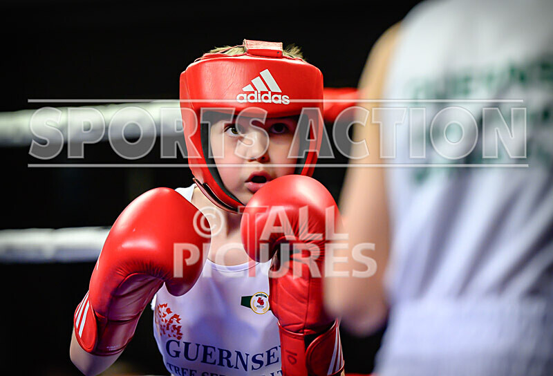 BOUT- 1 - Nolan Buddery v Frankie Veron-11 - BOUT 1 - Nolan Buddery v Frankie Veron
