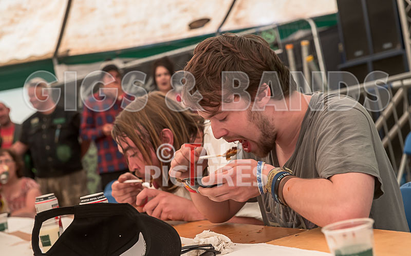 Chilli Eating_2015-31 - TRIKE, CHILLI & TUG OF WAR