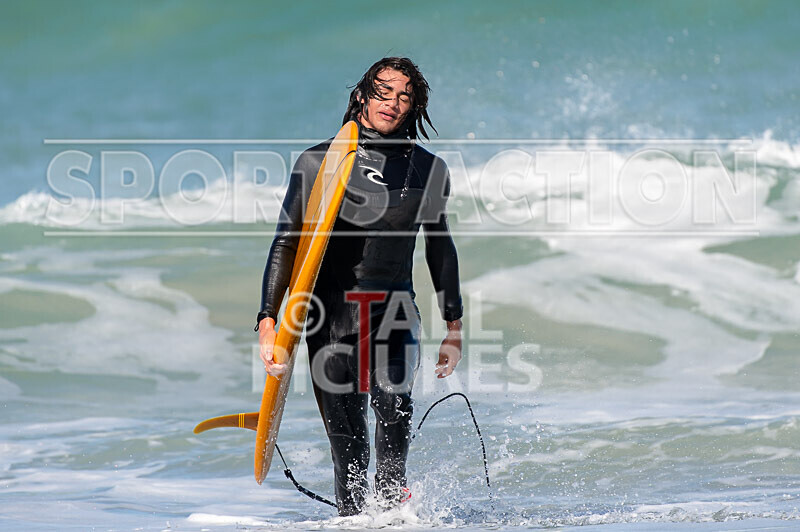 Vazon Surfing_12-03-2022-28 - SURFING AT VAZON BAY GUERNSEY
