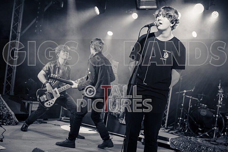 Sonic Bomb-143 - SONIC BOMB