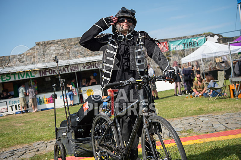 The Crowband-17 - THE CROWBAND