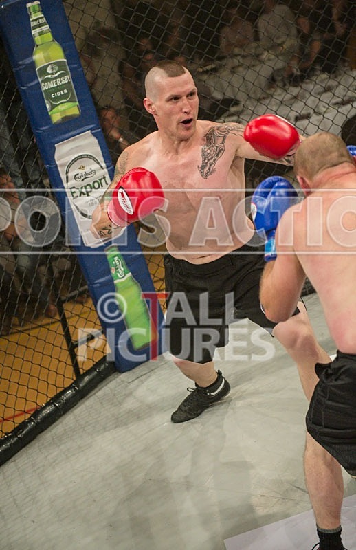 Lock-in Guernsey_2013_Bout-3-15 - BOUT-3