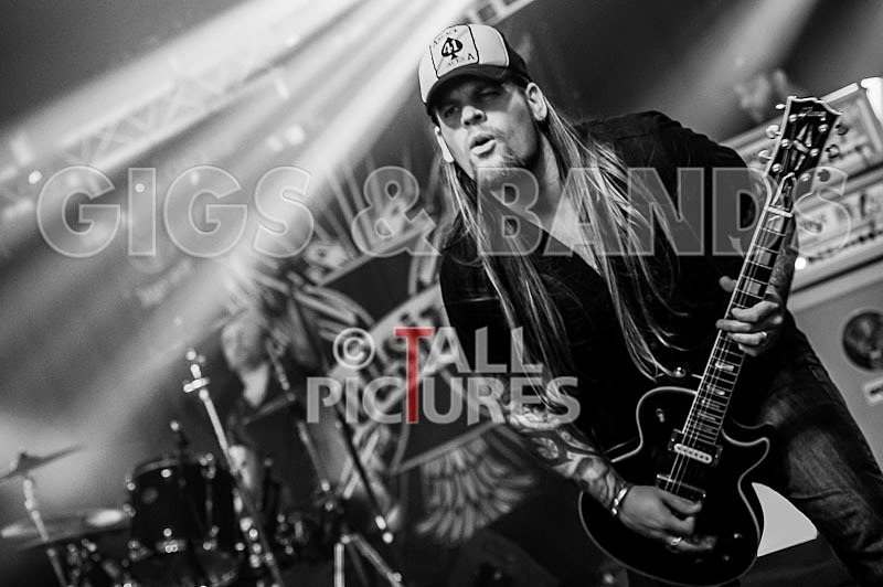 Godsized-9 - GODSIZED