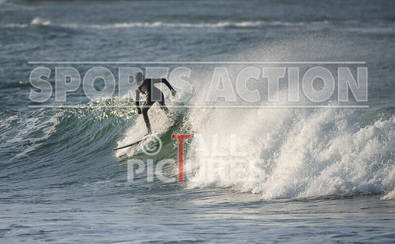 Surfing_New Years Eve 2021-12 - NEW YEARS EVE SURFING 2021