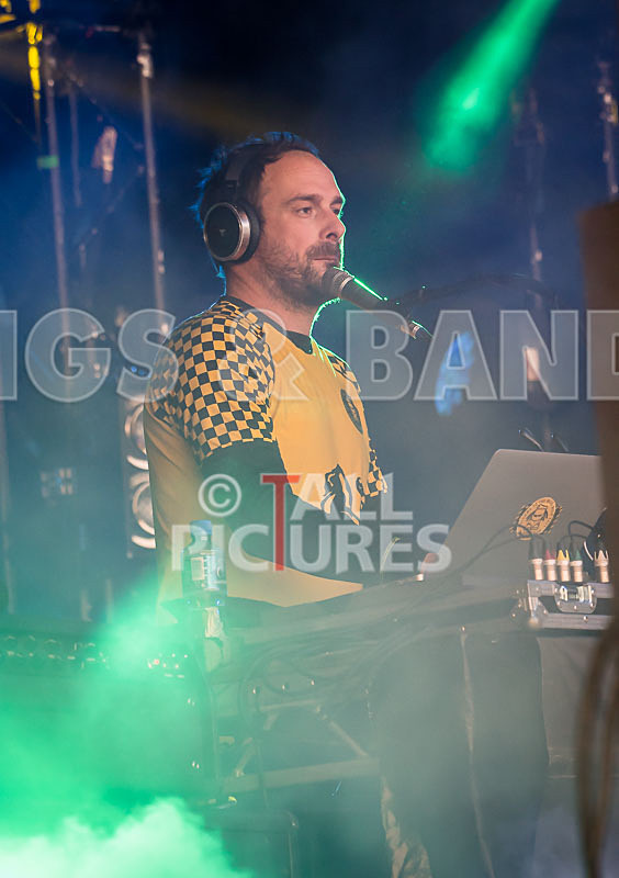 Dubioza Kolektiv-68 - DUBIOZA KOLEKTIV