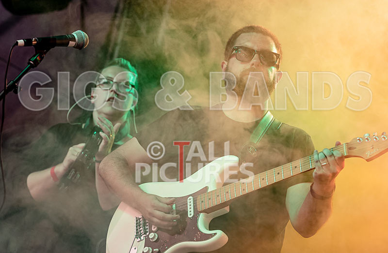 Matt Bonnville  The Cage Shakers-70 - MATT BONNEVILLE & THE CAGE SHAKERS