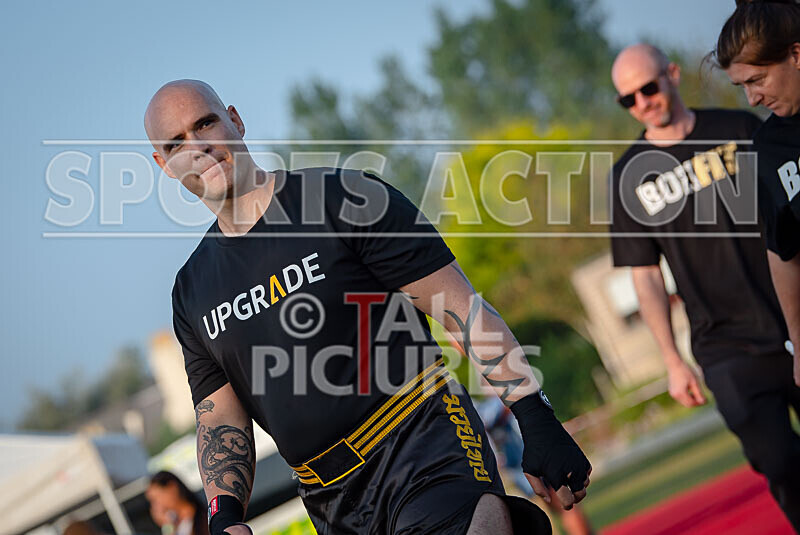 BOUT 12 - Ruairi -the Real Deal- ONeill v Jaques -Sharky- Colley-2 - BOUT 12 - Ruairi 'the Real Deal' O'Neill v Jaques 'Sharky' Colley