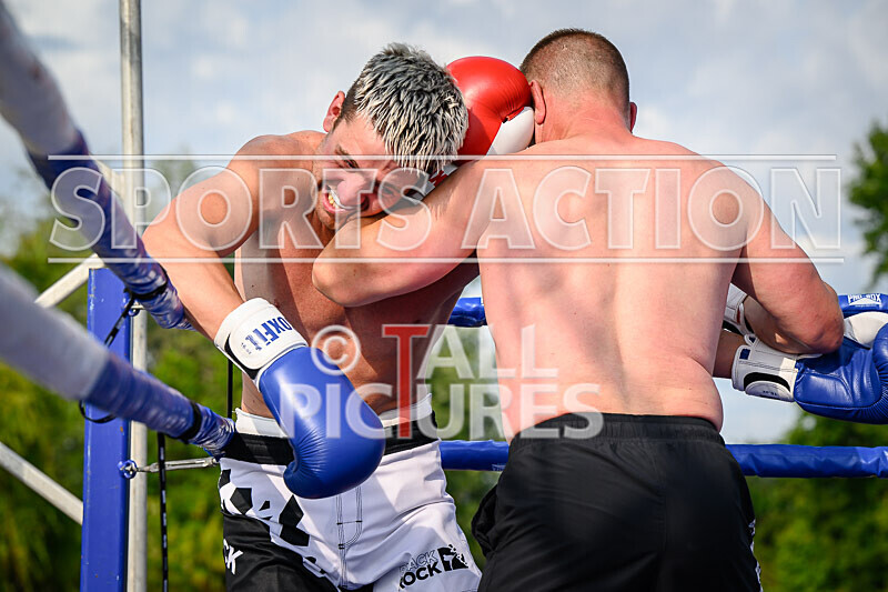 BOUT 7 - Luke Graham v Jan the Dutch Destroyer Dame-52 - BOUT 7 - Luke Graham v Jan 'the Dutch Destroyer' Dame
