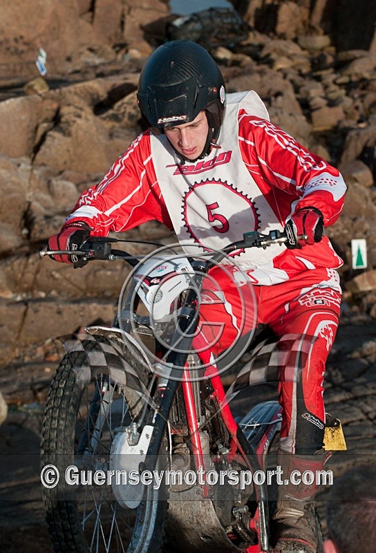 Two Day-105 - 2009 2-DAY TRIALS