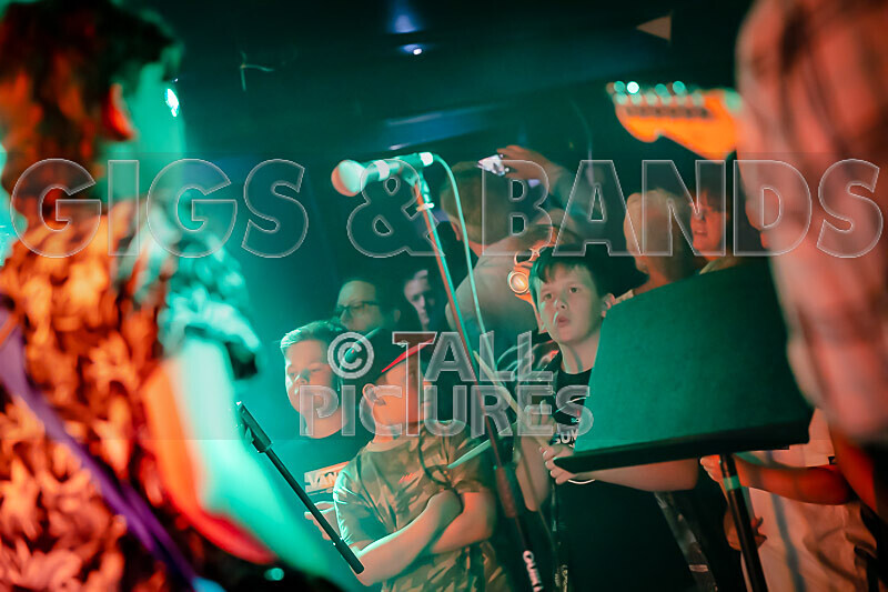 Black Eye-16 - BLACK EYE