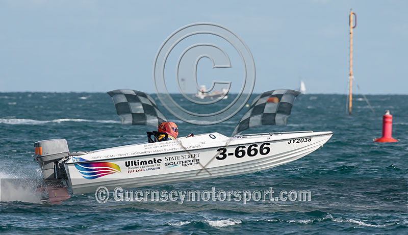 Powerboats_09-10-2016-66 - GPA STANLEY GIBBONS SERIES_RACE-10