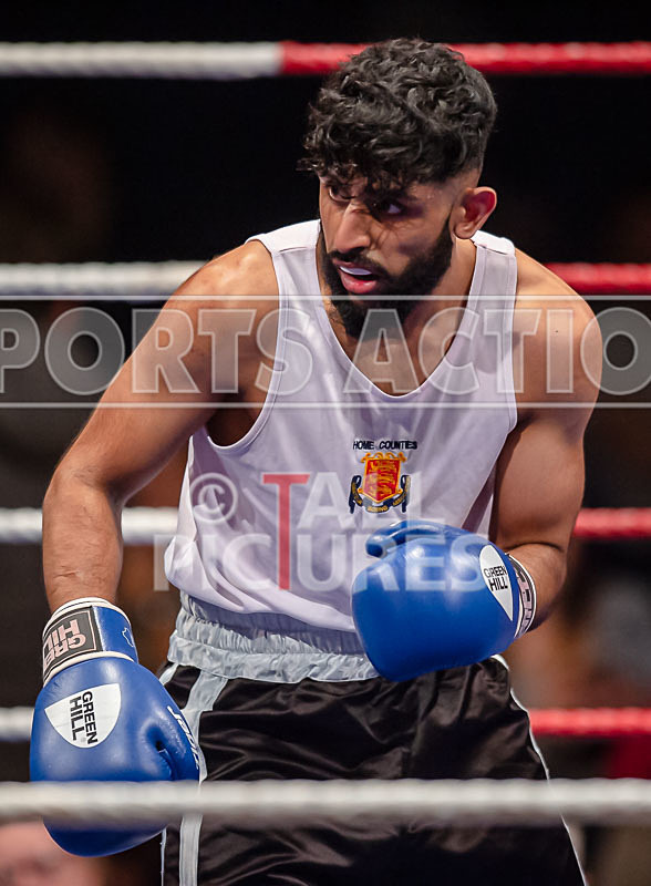 BOUT- 20 - Casey De La Mare v Amar Kayani-19 - BOUT-20 - Casey De La Mare v Amar Kayani